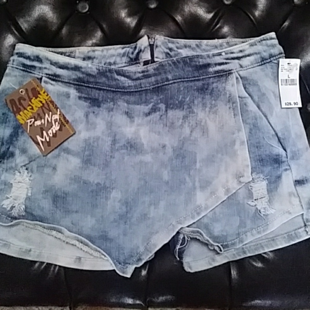 Acid wash skort